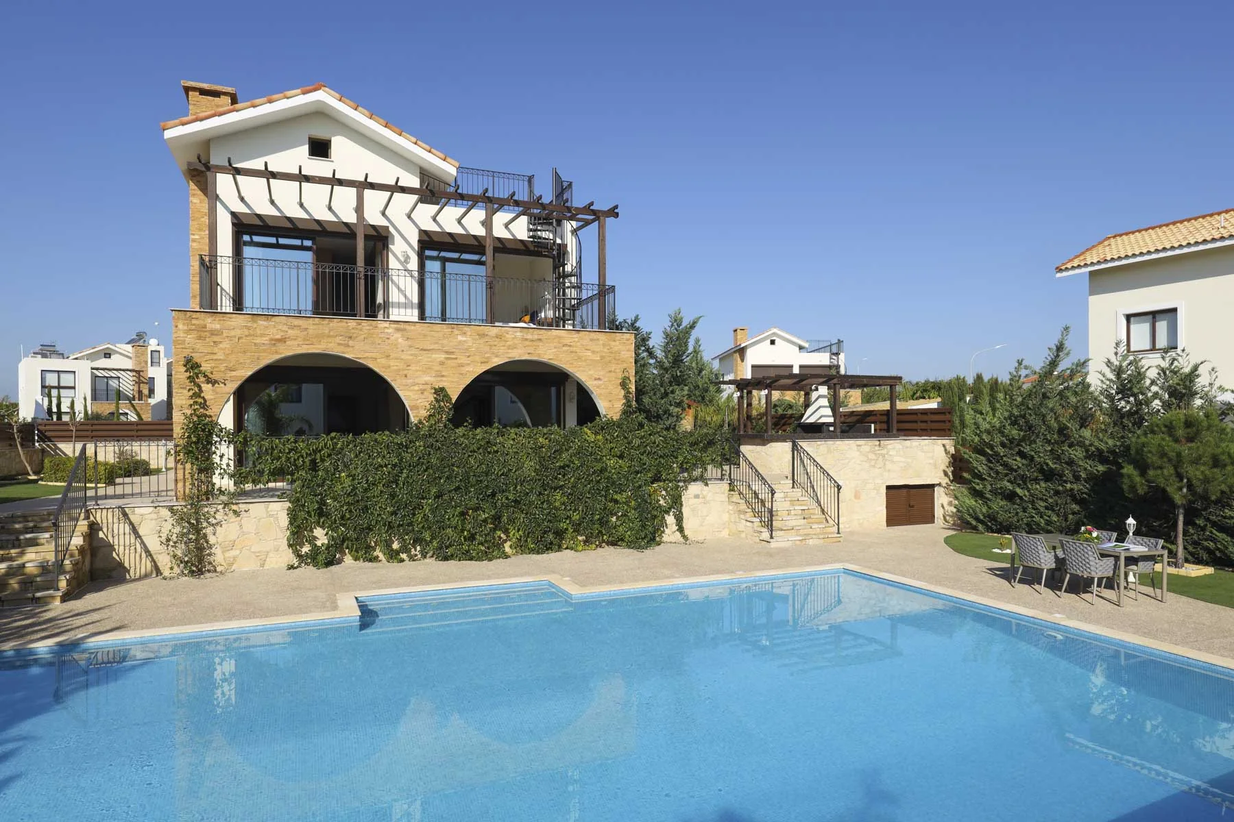 Ionion Luxury Villas
